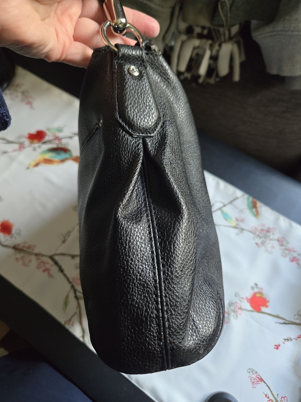 Relic Classic Black Leather Shoulder Bag with Studded Handle - Picture 7 of 13